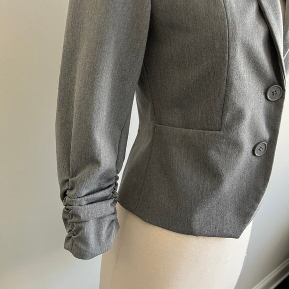 Express Factory 2 Button Blazer Jacket Ruched Sleeves 3/4 Gray Size 0 - Picture 4 of 12